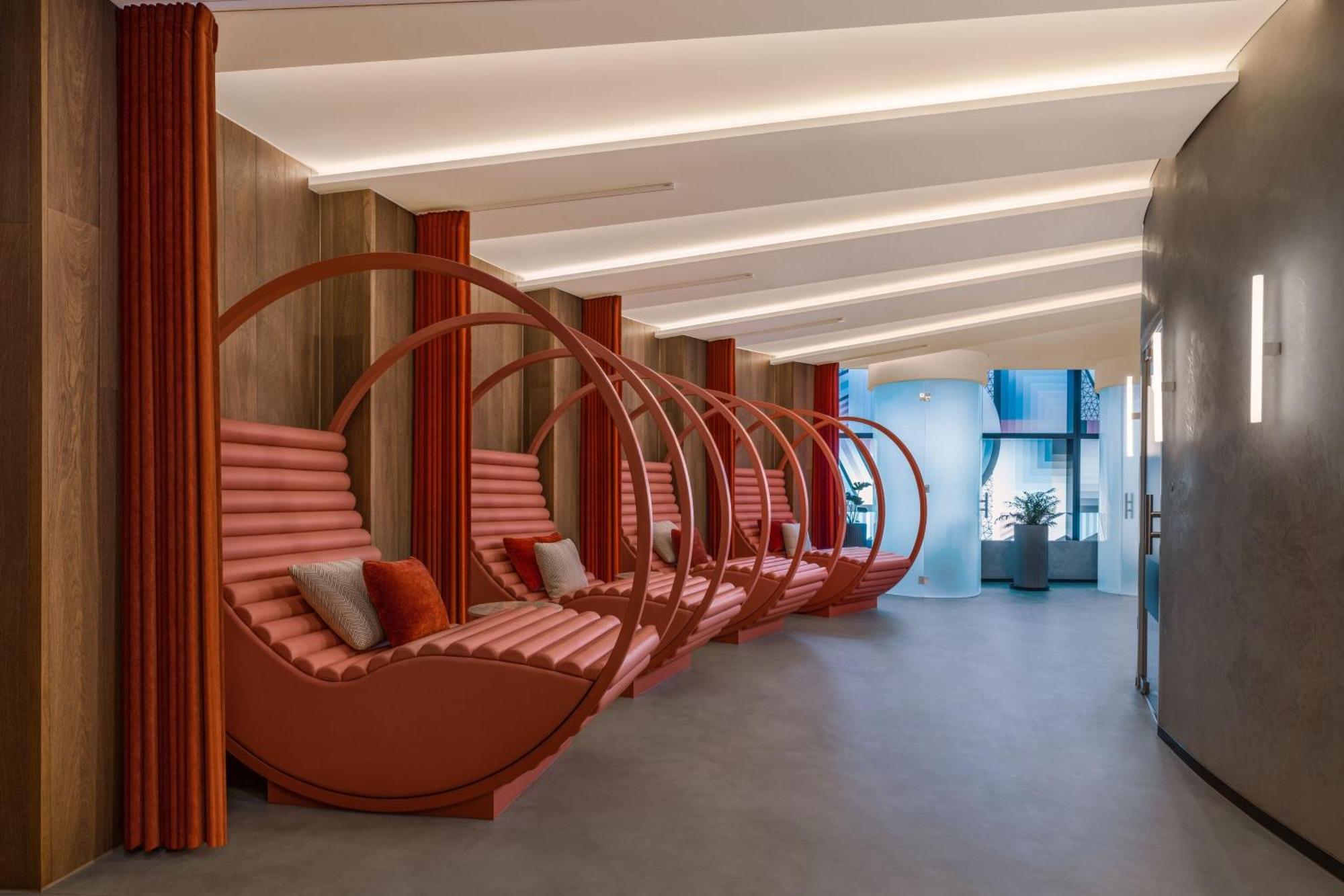 W Sydney 호텔 외부 사진 The interior of the new terminal